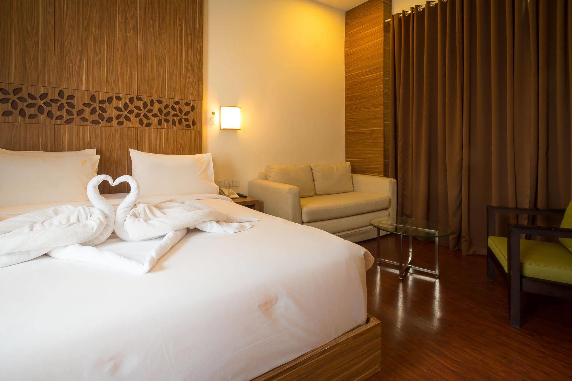 Vihan Suites Bali Kuta Lombok Extérieur photo